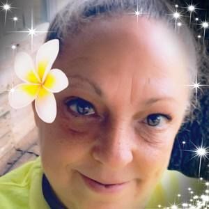 Meet your Posher, Tina